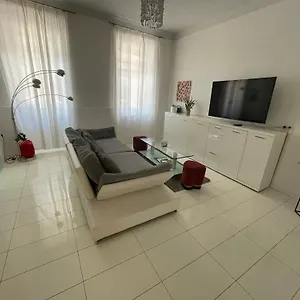  Appartamento Grosszuegiges 85M2 City-Apartment - 2 Schlafraeume, Hundefreundlich, Westbahnhof Naehe T4